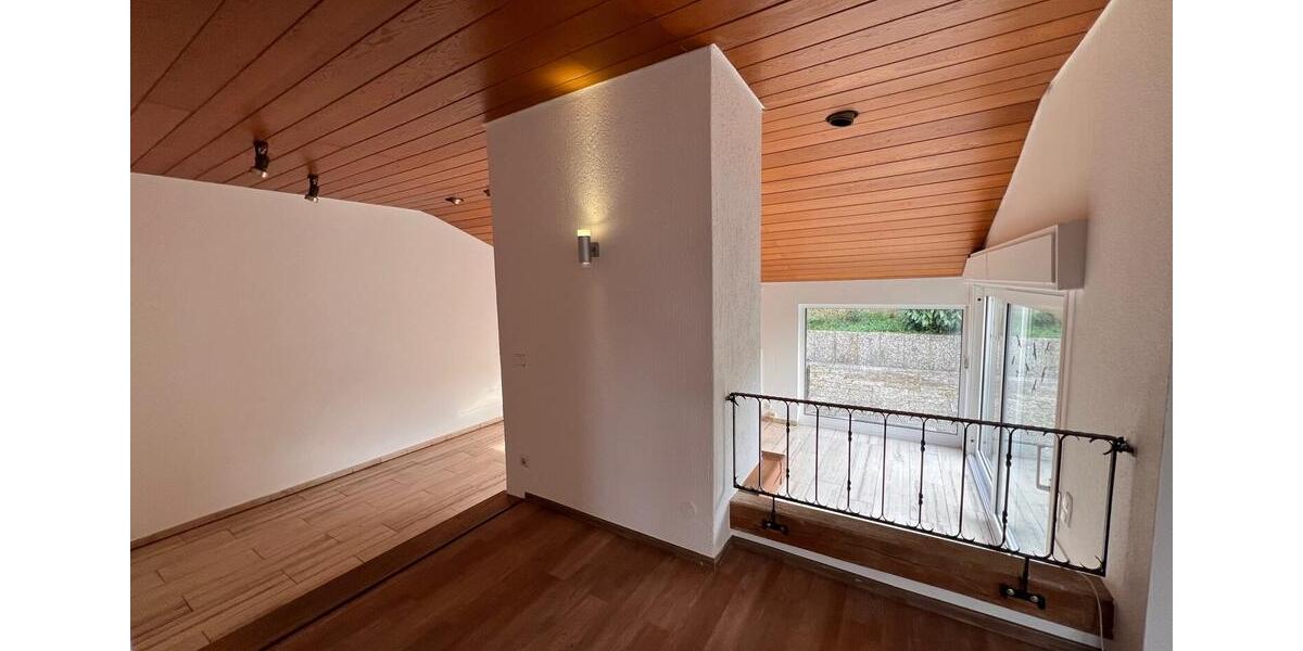 Doppelhaushälfte Iserlohn Sümmern - 3 Zimmer, 147 m&sup2;, 1.500&euro; | Angebot:26300804