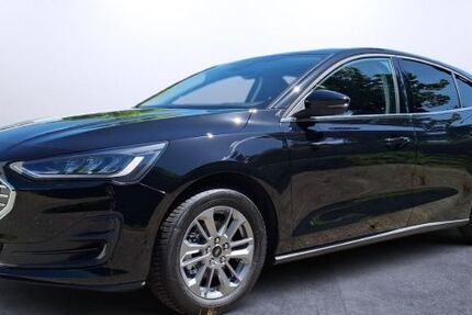 Ford Focus 4.900 km 27.880 € Recklinghausen 45659