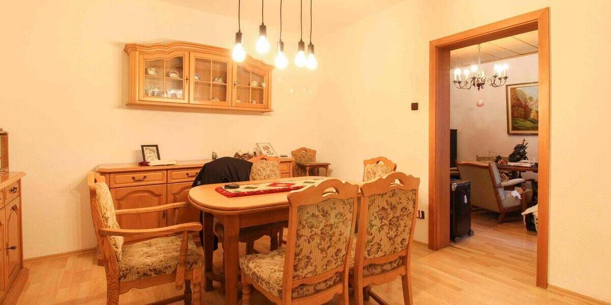 Mehrfamilienhaus, Wohnhaus Bochum Laer - 6 Zimmer, 320.000&euro; | Angebot:26093556