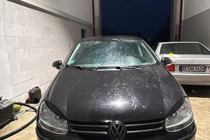 VW Golf 245.000 km 1.450 &euro; Herten 45699