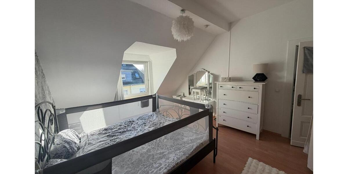 Dachgeschoßwohnung Oer-Erkenschwick Erkenschwick - 3.5 Zimmer, 75 m&sup2;, 490&euro; | Angebot:24786758