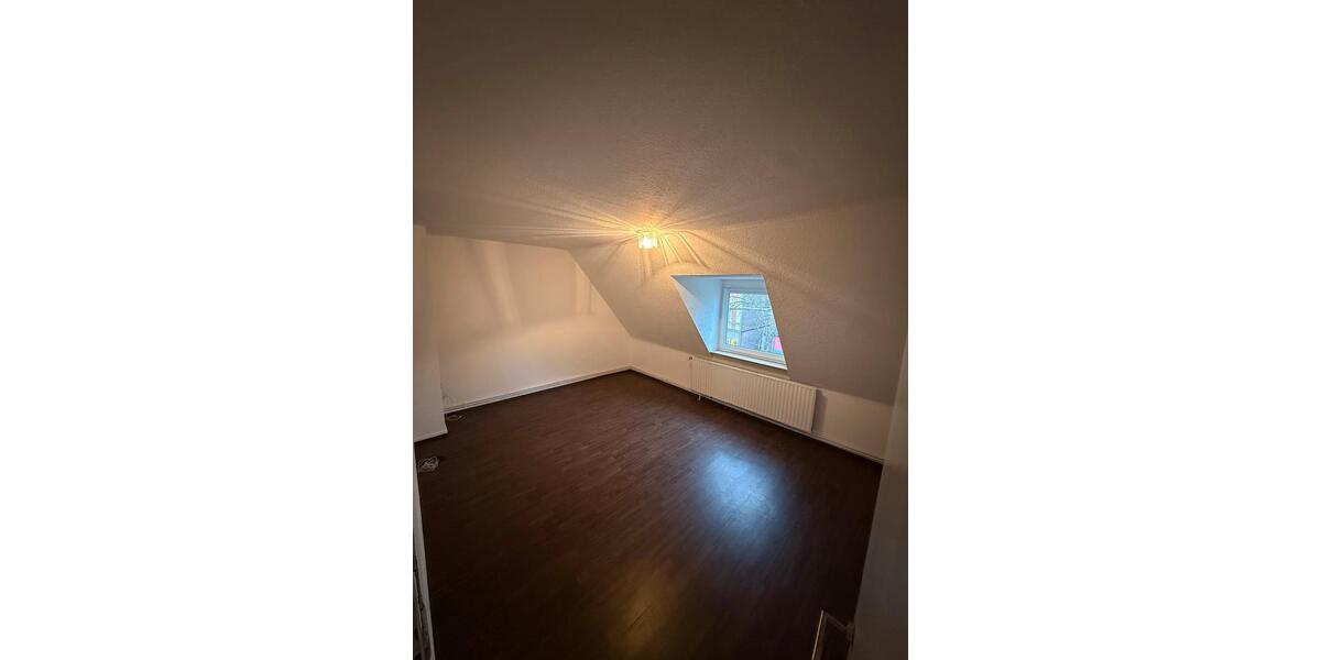 Dachgeschoßwohnung Recklinghausen Berghausen - 3 Zimmer, 63 m&sup2;, 483&euro; | Angebot:24370525