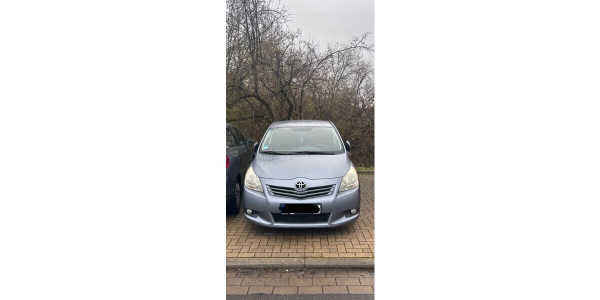 Toyota Verso 189.000 km 4.200 € Iserlohn 58638