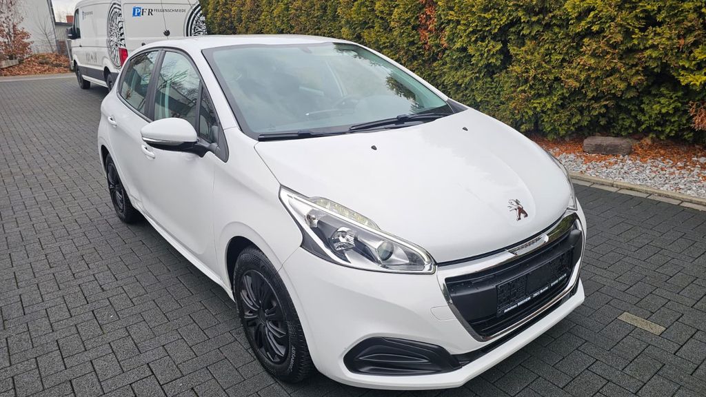 Peugeot 208 99.000 km 4.490 &euro; Kamen 59174