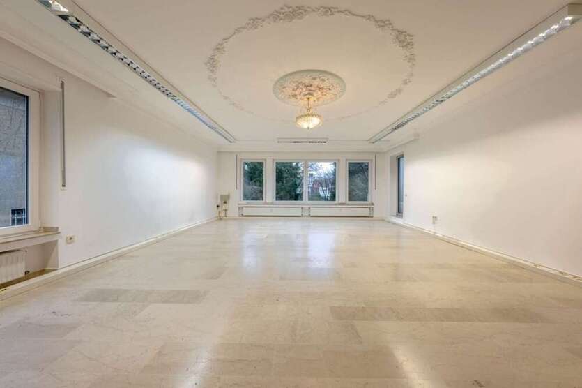 Büro in Lünen 1.247,75 € 161 m²