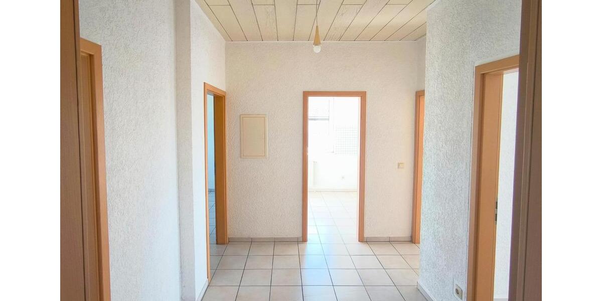 Dachgeschoßwohnung Witten Rüdinghausen - 3.5 Zimmer, 70 m&sup2;, 600&euro; | Angebot:25690776