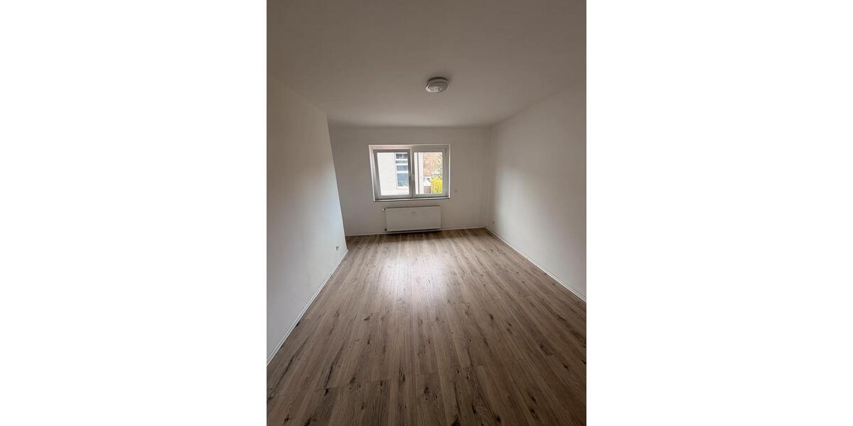 Etagenwohnung Hagen Dahl - 4 Zimmer, 100 m&sup2;, 1.260&euro; | Angebot:25822589