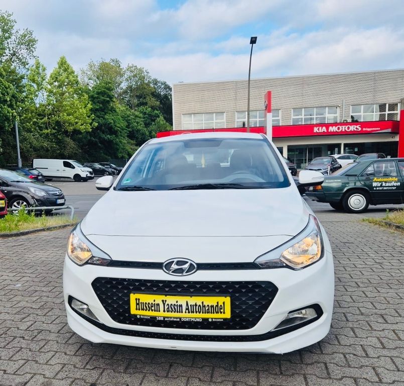 i20