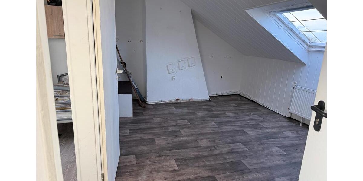 Single Wohnung mit Einbauküche 2 zimmer