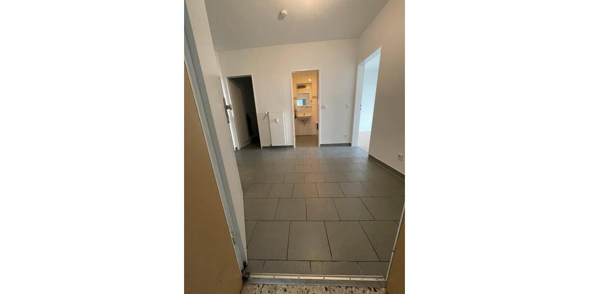 Erdgeschoßwohnung Hattingen - 3 Zimmer, 71 m&sup2;, 500&euro; | Angebot:25924177