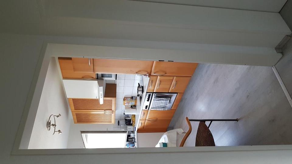 Bei VIVAWEST die Sonnenstrahlen auf dem eigenen Balkon genießen. zimmer