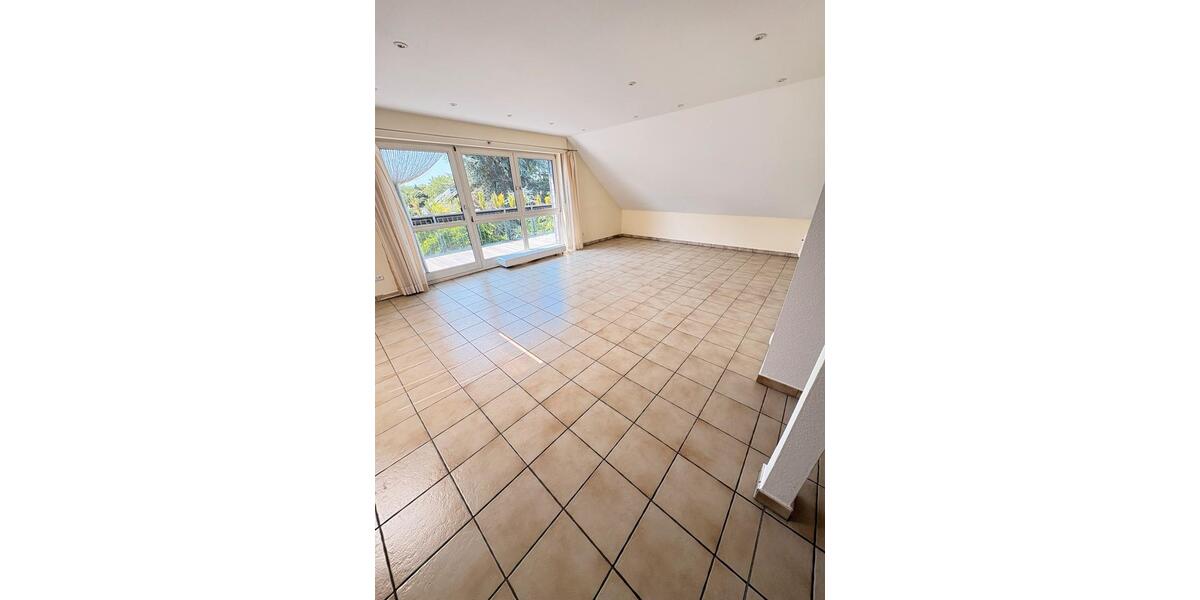 Dachgeschoßwohnung Holzwickede - 3 Zimmer, 94 m&sup2;, 242.000&euro; | Angebot:27161524