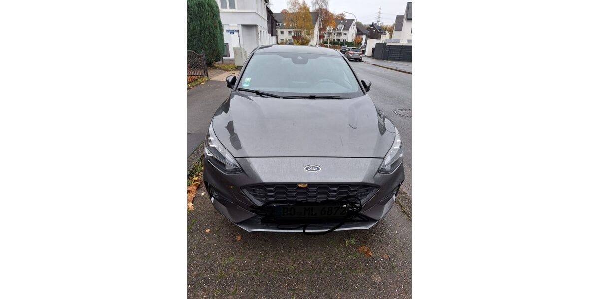 Ford Focus 45.000 km 15.700 &euro; Dortmund 44359