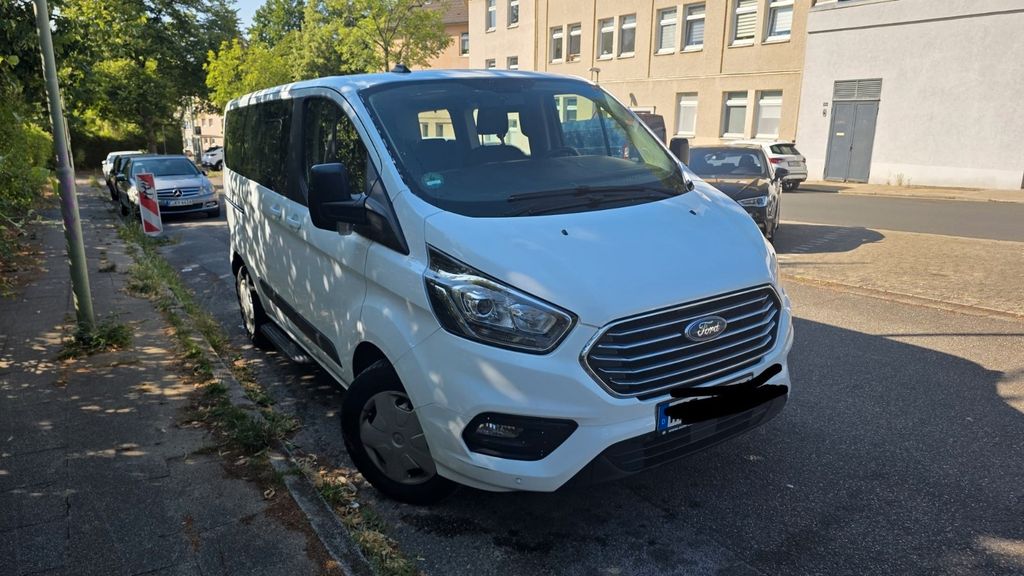 Ford Tourneo Custom 133.000 km 18.000 &euro; Bochum 44866