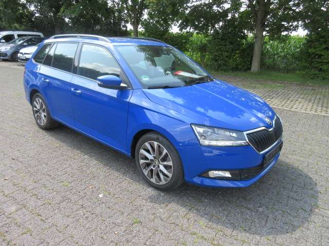Fabia CLEVER Combi 1.0 TSI DSG NAVI AHK ALU APS SI