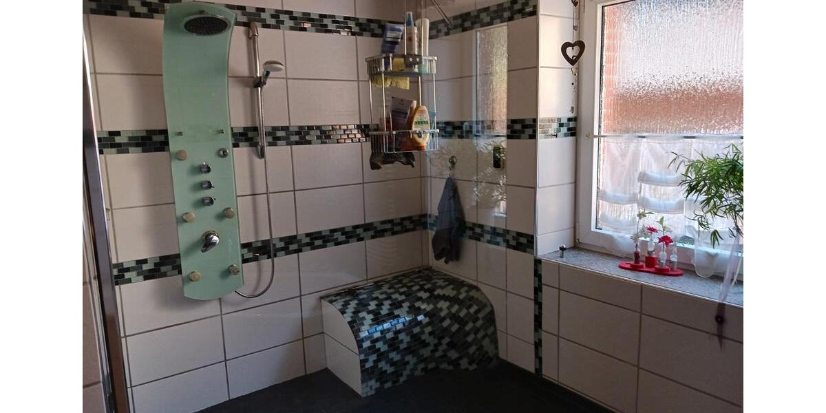 Erdgeschoßwohnung Gelsenkirchen Erle - 4 Zimmer, 120 m&sup2;, 209.000&euro; | Angebot:27213823