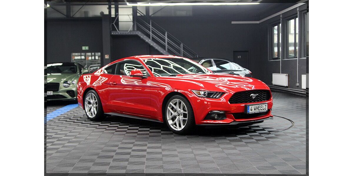 Ford Mustang 27.000 km 29.999 &euro; Hemer 58675