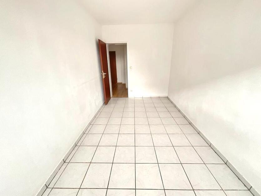 Große 3 Zimmerwohnung mit Balkon zimmer