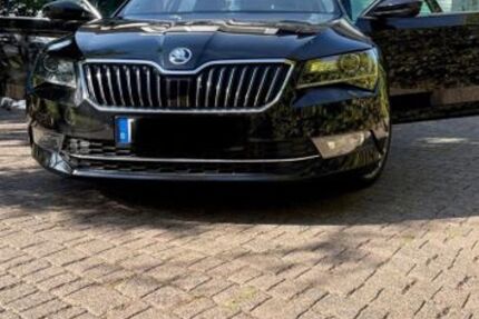 Skoda Superb 123.000 km 18.600 € Hemer 58675