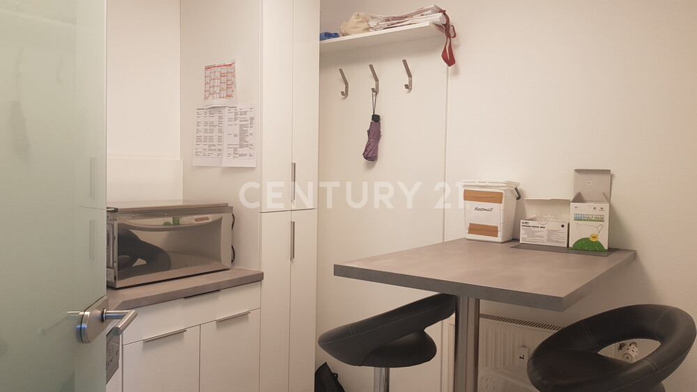 Synergien! EMS, Physio- , Ergotherapeuten, Osteopathen, Heilpraktiker 3 zimmer