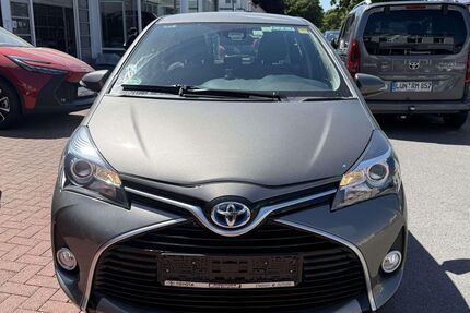 Toyota Yaris 156.000 km 9.900 &euro; Datteln 45711