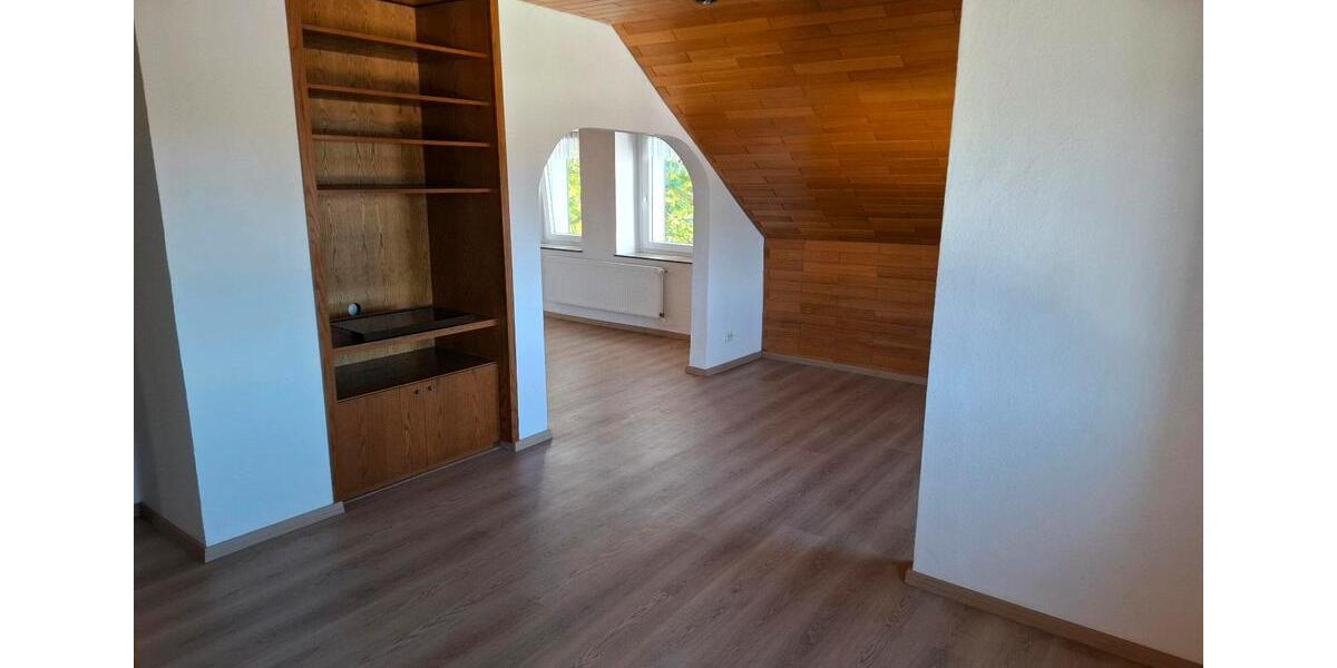 Dachgeschoßwohnung Dortmund Huckarde - 3 Zimmer, 74 m&sup2;, 560&euro; | Angebot:24748680