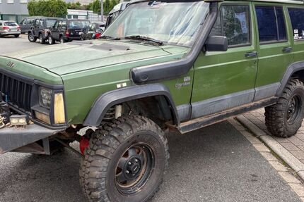 Jeep Cherokee 88.888 km 2.444 &euro; Bochum 44809