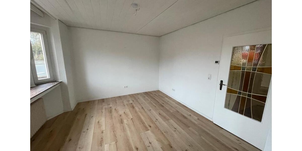 Erdgeschoßwohnung Ennepetal - 2 Zimmer, 74 m&sup2;, 680&euro; | Angebot:26338805