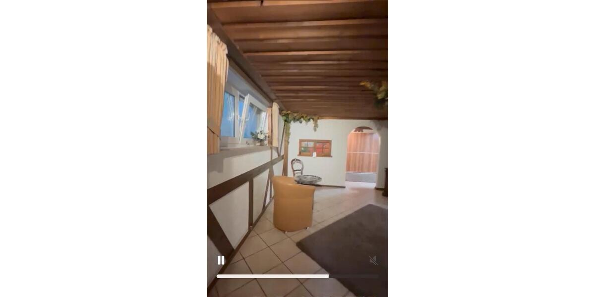 Bungalow Gelsenkirchen Gelsenkirchen-Mitte - 8 Zimmer, 250 m&sup2;, 2.150&euro; | Angebot:26107848