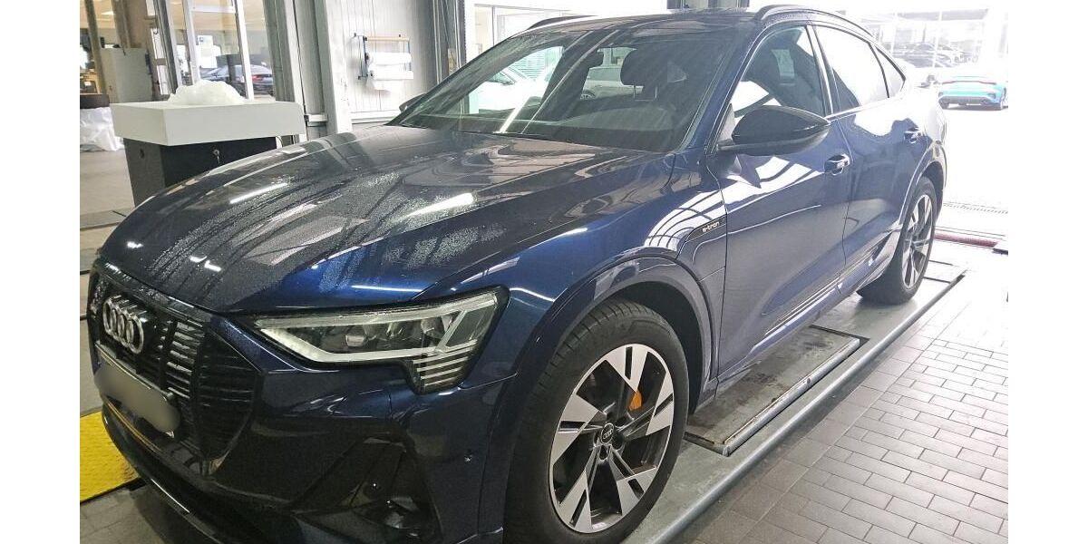 Audi e-tron 21.762 km 39.900 &euro; Hagen 58091