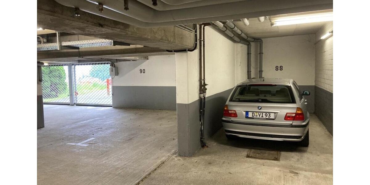 Garagen / Stellplätze Bochum Querenburg - 79&euro; | Angebot:26477821