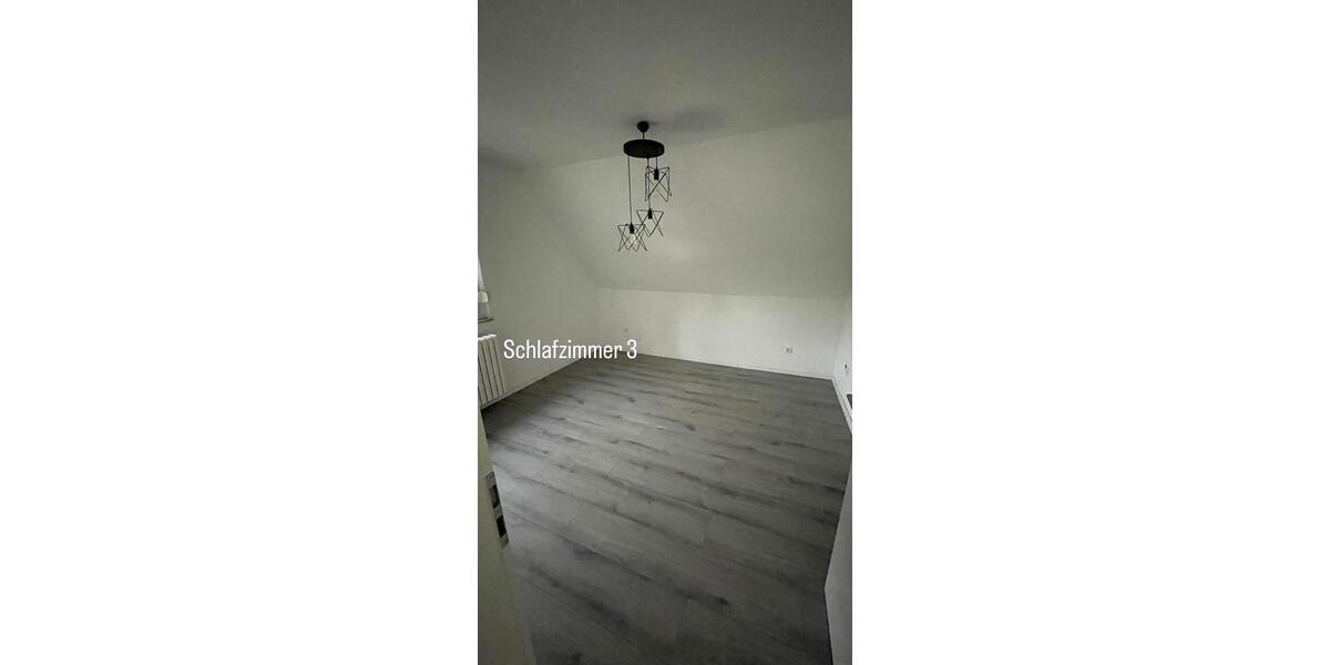 4,5-Zimmer DG-Whg. (2. OG) nahe Knappschaftskrankenhaus 4 zimmer