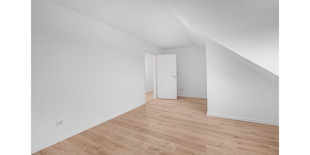 Dachgeschoßwohnung Dortmund Bövinghausen - 4 Zimmer, 81 m&sup2;, 169.000&euro; | Angebot:24713059