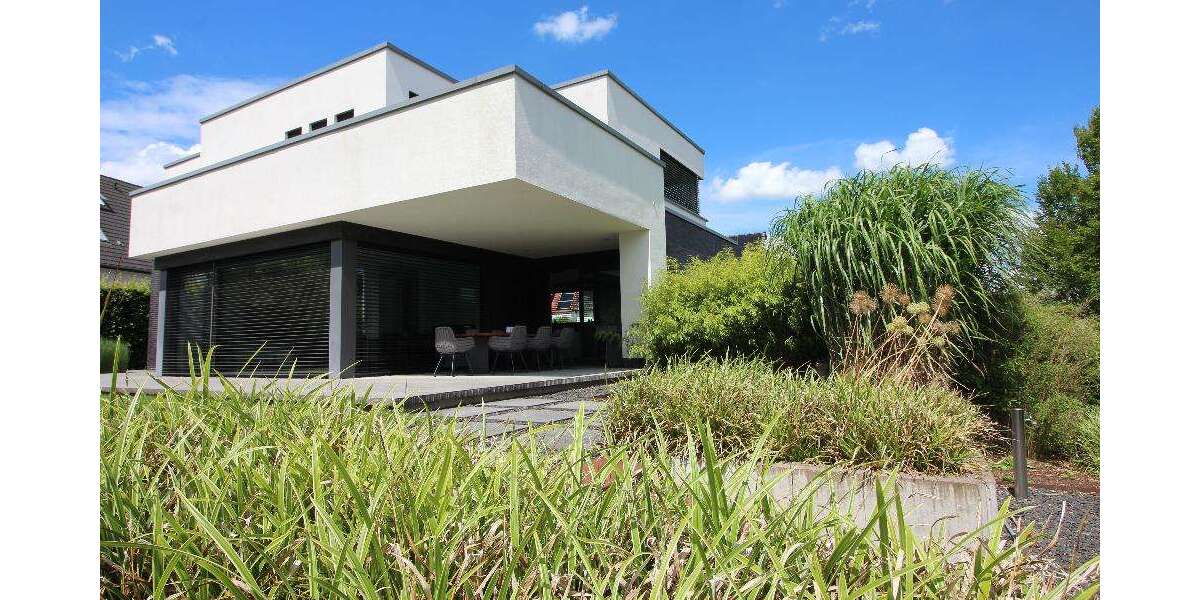 Haus zum Kaufen in Fröndenberg 1.198.000 € 193 m² 5 zimmer