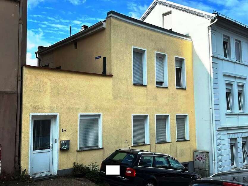 Haus zum Kaufen in Lüdenscheid 90.000 € 114 m²