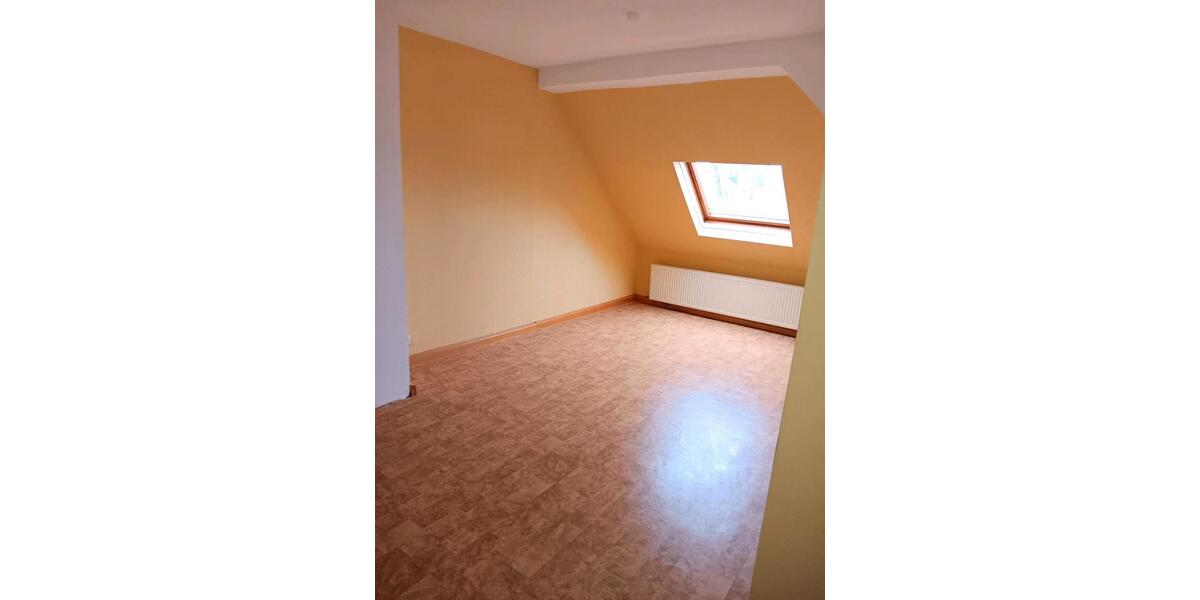 Dachgeschoßwohnung Bochum Günnigfeld - 2 Zimmer, 56 m&sup2;, 700&euro; | Angebot:25050186