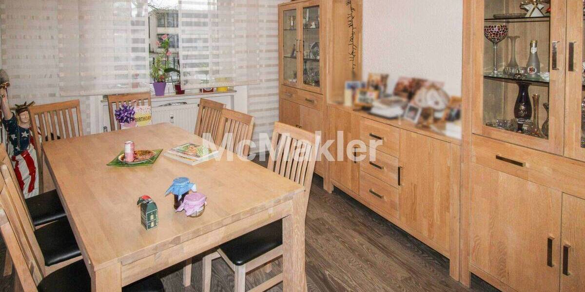 Etagenwohnung Gelsenkirchen Schalke - 3 Zimmer, 100 m&sup2;, 135.000&euro; | Angebot:26596020