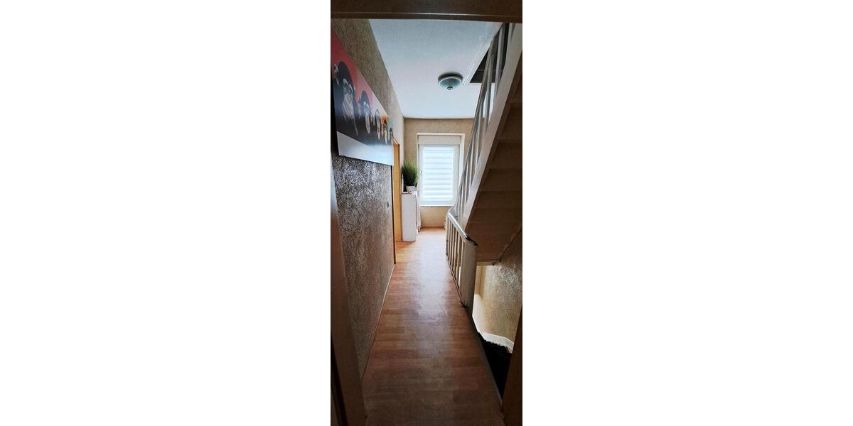 Reihenhaus Altena - 7 Zimmer, 130 m&sup2;, 223.000&euro; | Angebot:27285286