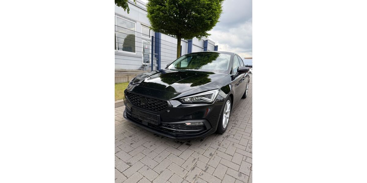 Seat Leon 90.500 km 15.300 &euro; Bochum 44795