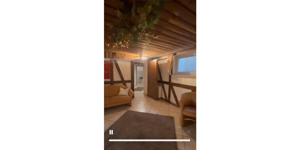Bungalow Gelsenkirchen Gelsenkirchen-Mitte - 8 Zimmer, 250 m&sup2;, 2.150&euro; | Angebot:26107848