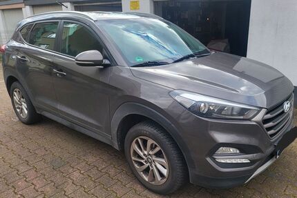Hyundai TUCSON 89.985 km 14.500 € Essen 45357