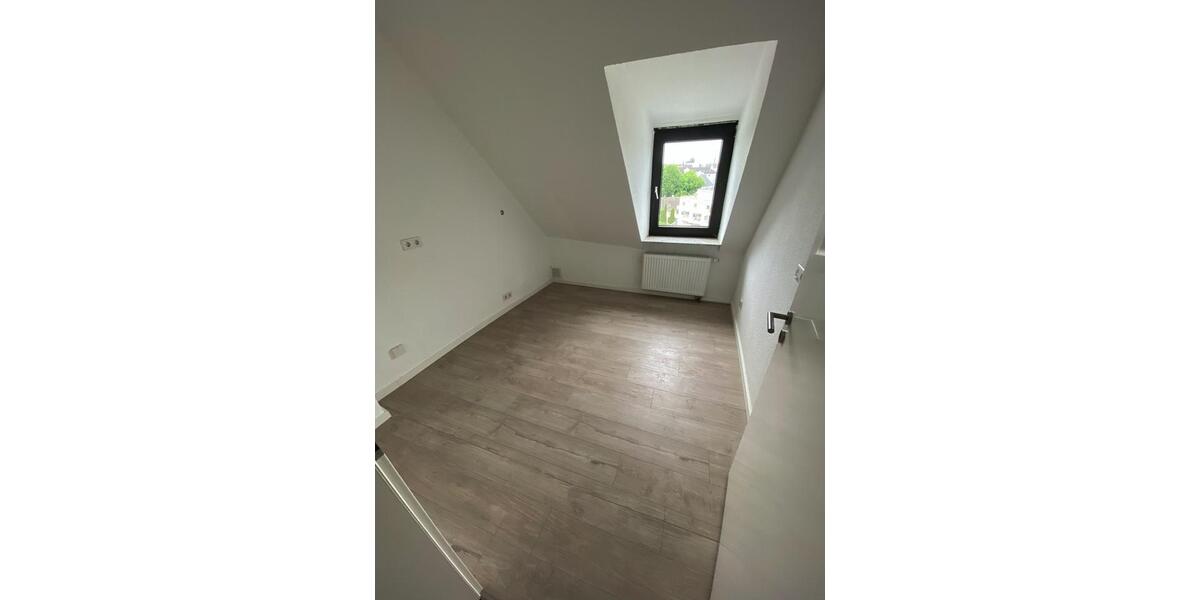 Etagenwohnung Hagen Hagen-Mitte - 5 Zimmer, 95 m&sup2;, 750&euro; | Angebot:26633943
