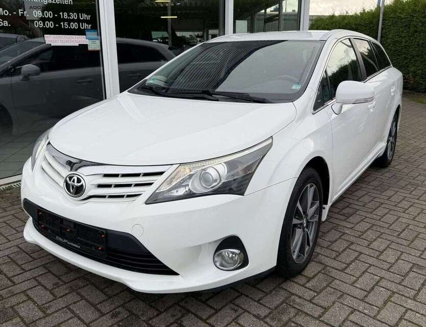 Toyota Avensis 187.009 km 7.550 € Hamm 59075