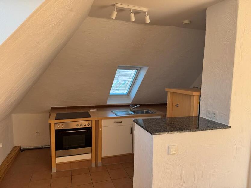 Dachgeschoss Wohnung,Erstbezug nach Renovierung