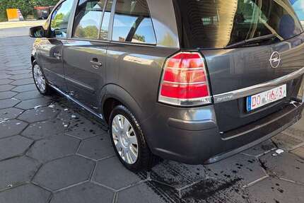 Opel Zafira 194.000 km 4.850 € Dortmund 44147