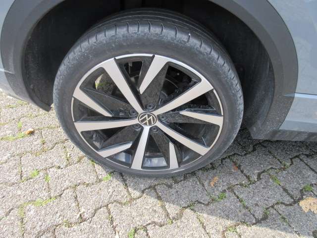 VW T-Roc Cabrio R-Line Edition 1.5 TSI DSG NAVI AHK L 65.600 km 27.988 € Bergkamen 59192