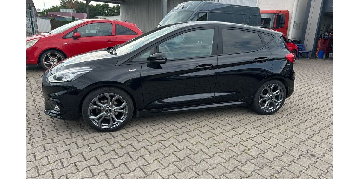 Ford Fiesta 70.557 km 12.490 &euro; Lüdinghausen 59348