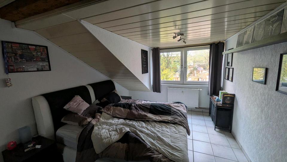Dachgeschoßwohnung Dortmund Hörde - 3.5 Zimmer, 90 m&sup2;, 860&euro; | Angebot:26213287
