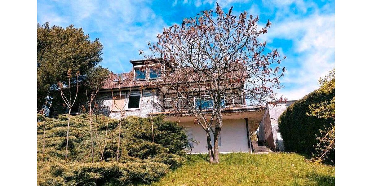 Einfamilienhaus Hemer - 8 Zimmer, 216 m&sup2;, 235.000&euro; | Angebot:27179638