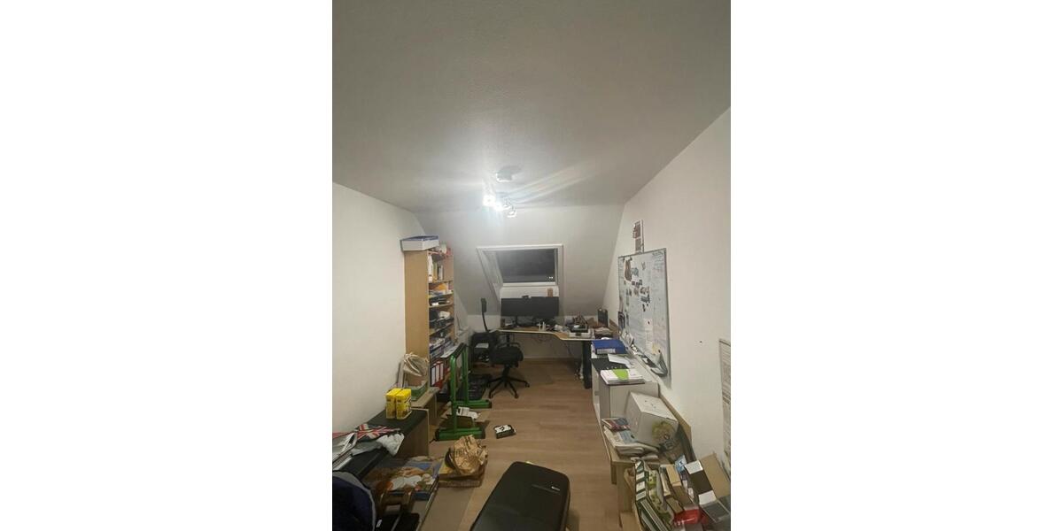 Dachgeschoßwohnung Bochum Günnigfeld - 3.5 Zimmer, 65 m&sup2;, 350&euro; | Angebot:25898941